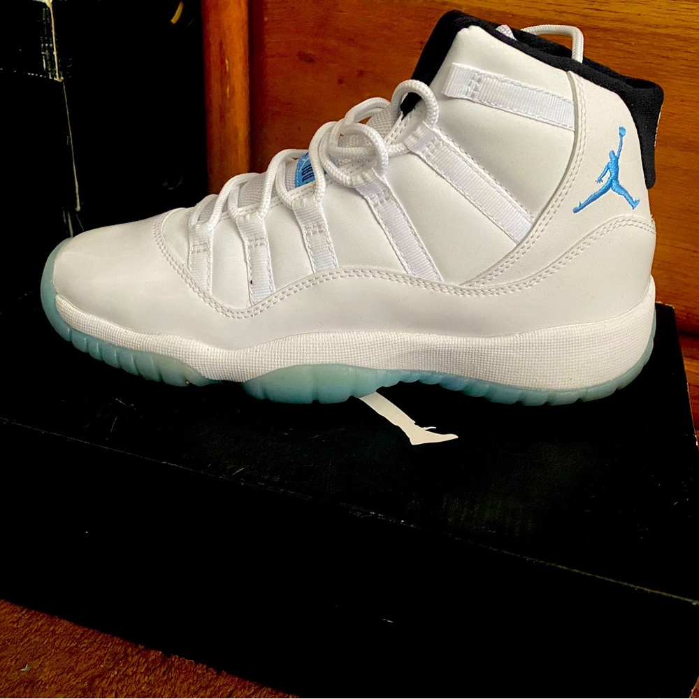 Jordan 11s worn once authentic with box